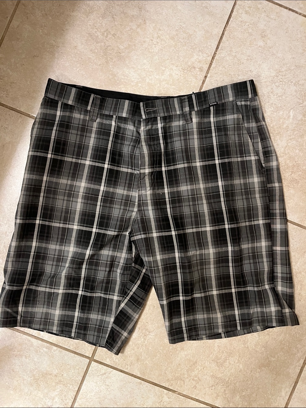 Hurley Men's Black & Gray Plaid Shorts